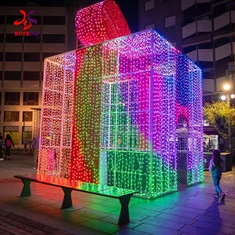 Гигантска коледна подаръчна кутия със светлинен мотив